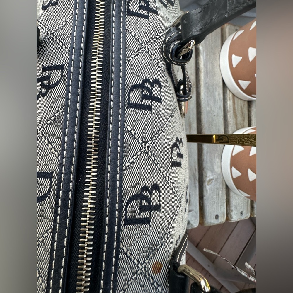 Dooney & Bourke Vintage Black and Gray Monogram Shoulder Bag - Picture 5 of 11